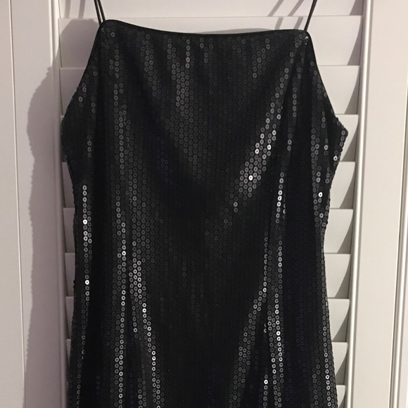 Donated -  Little black dress - Picture 4 of 4